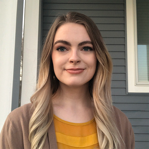 A headshot of Holly Fross.